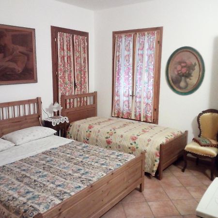 Bed & Breakfast Il Giardino Baricella Exteriör bild