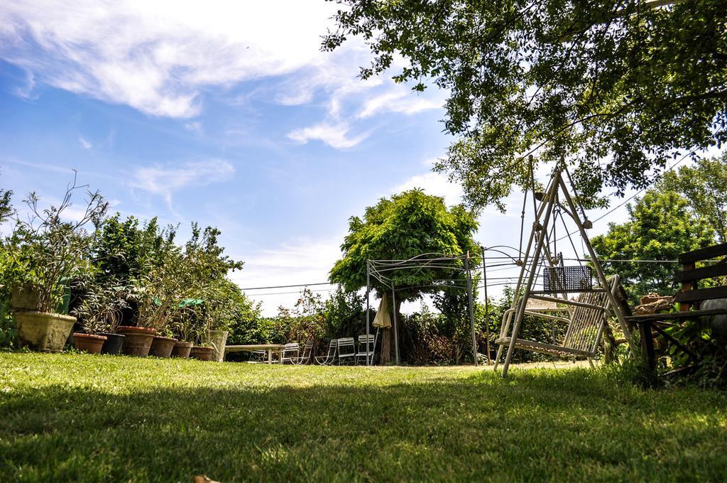 Bed & Breakfast Il Giardino Baricella Exteriör bild