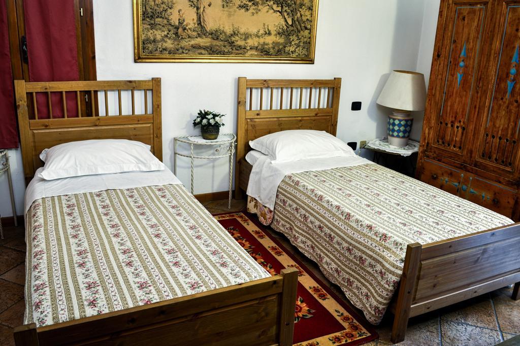 Bed & Breakfast Il Giardino Baricella Exteriör bild
